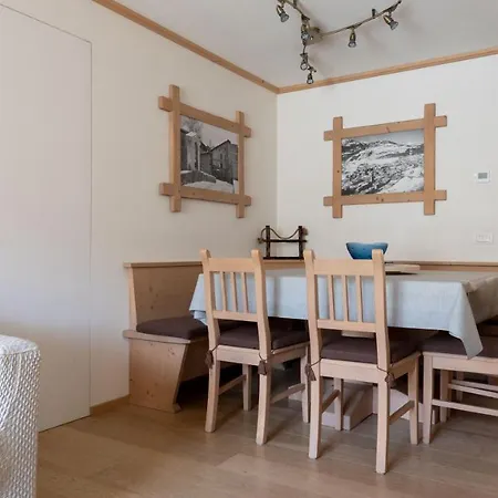 Milano 26 דירה בורמיו